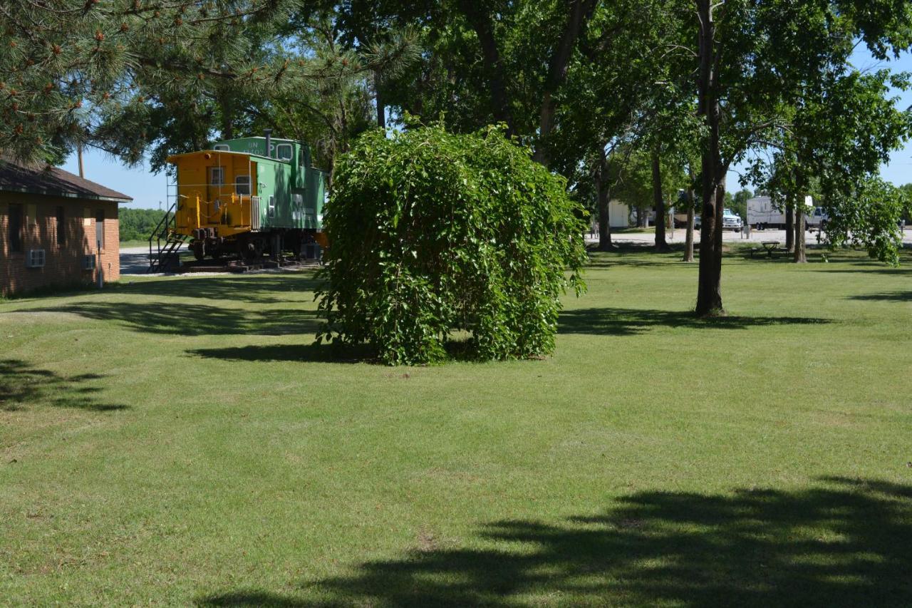 The Evergreen Motel In Kansas Pratt Zewnętrze zdjęcie